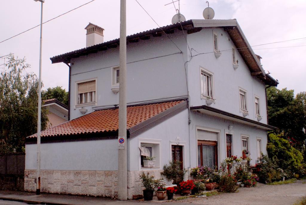 Villa Fiorita มอนฟัลโกเน ห้อง รูปภาพ